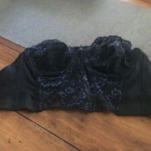 Fleur de Lace Black Bustier bra. Size 34c